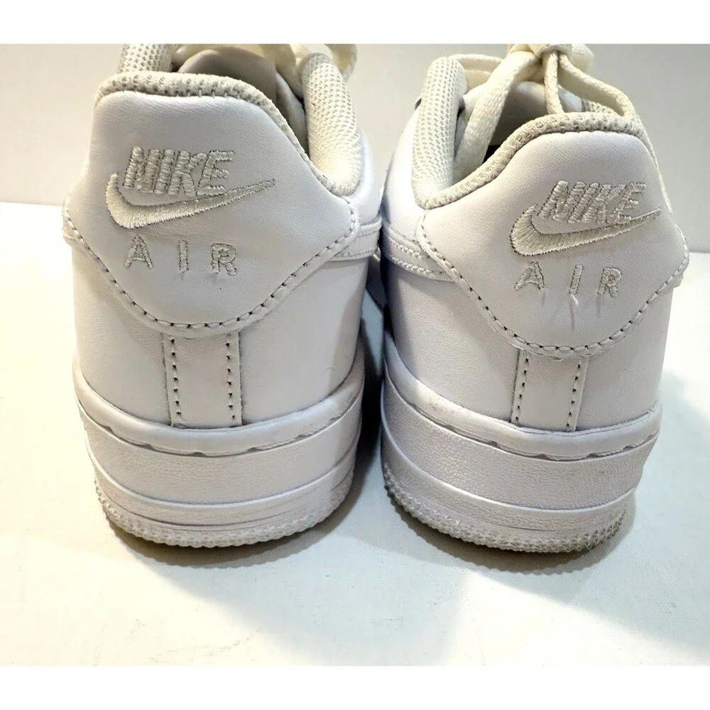 Nike Air Force 1 LE GS Size Youth 4.5Y Triple White DH2920-111 Sneakers Shoes